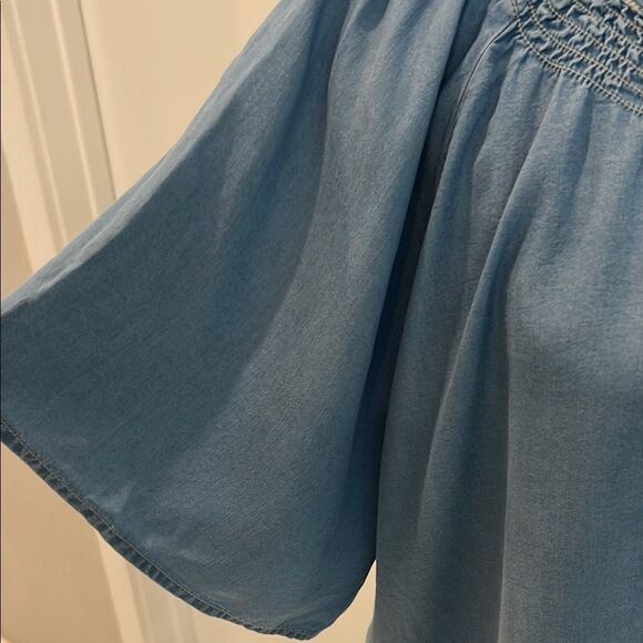 Zac & Rachel Blue Relaxed Flutter Sleeve Blouse - Picture 4 of 7